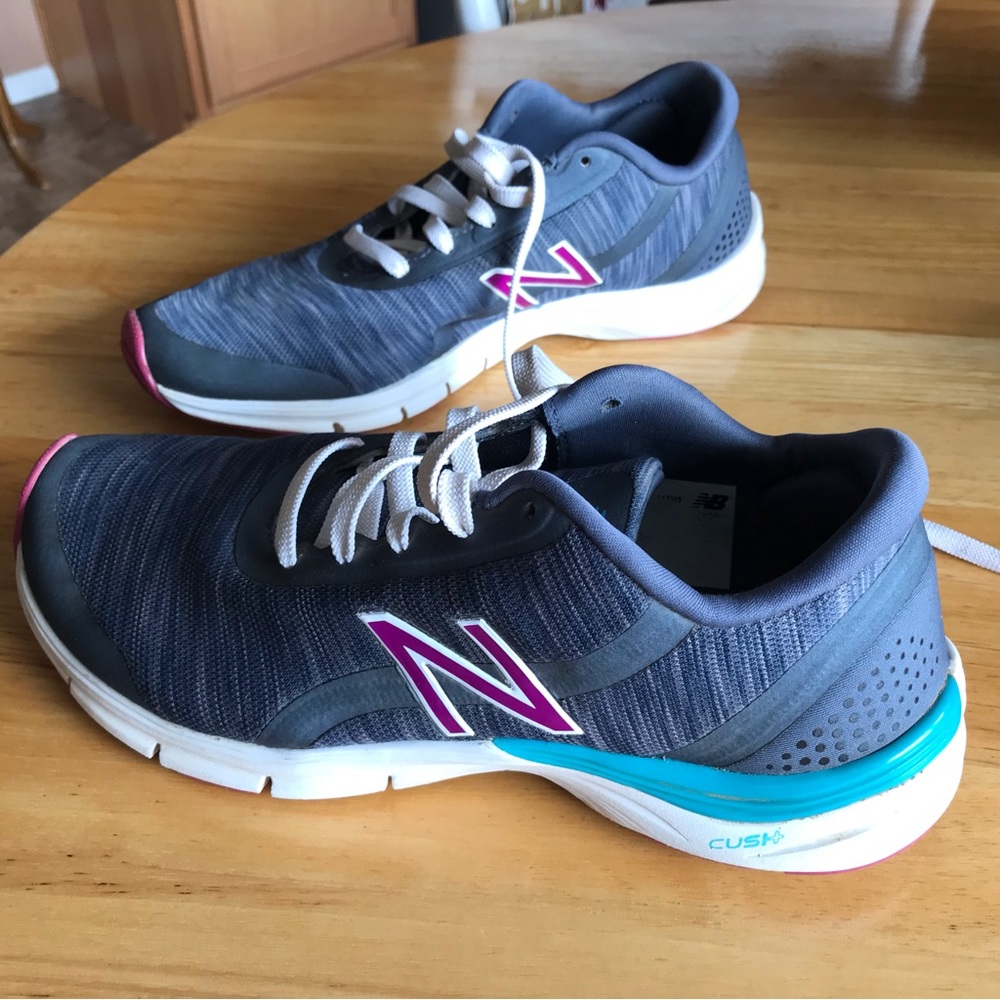🥳 2 for 6 🥳 New Balance cross training shoes 7 1/2-8